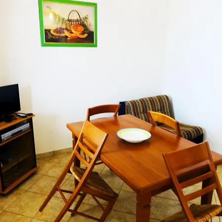 Nuvola Da 8 A 11 Posti *